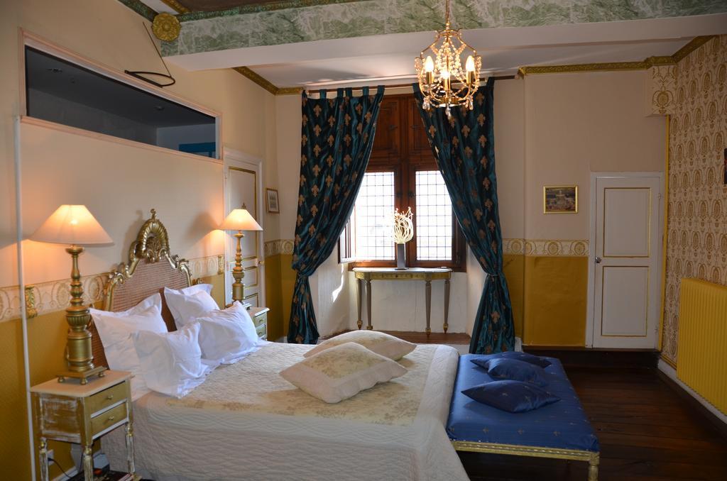 La Tour Du Lion Bed and Breakfast Rochefort-en-Terre Exteriör bild
