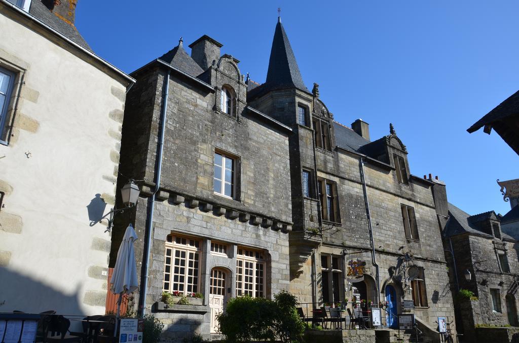 La Tour Du Lion Bed and Breakfast Rochefort-en-Terre Exteriör bild