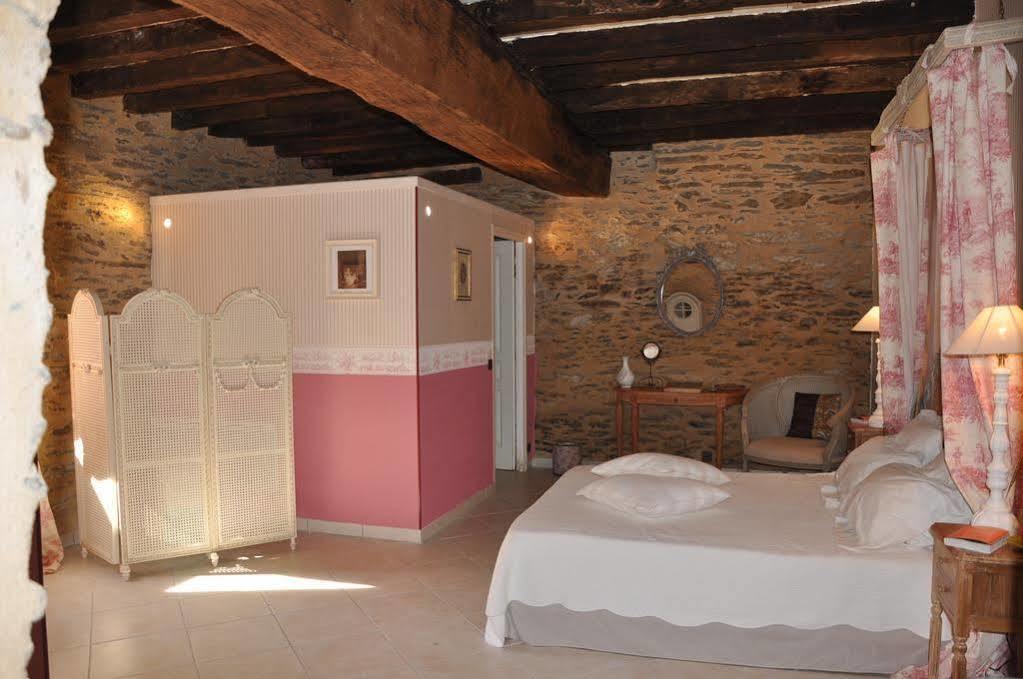 La Tour Du Lion Bed and Breakfast Rochefort-en-Terre Exteriör bild